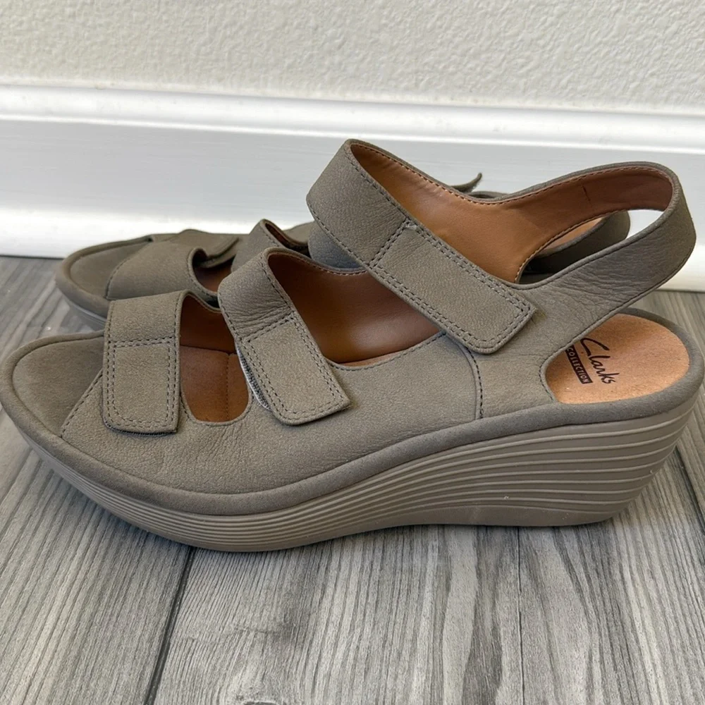 Clarks Women's Reedly Juno Sage Nubuck Wedge Sandals Size 7 - Picture 4 of 8